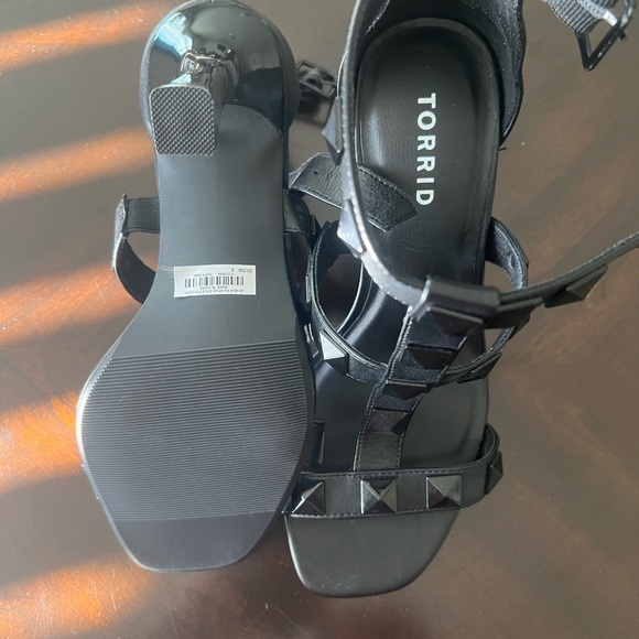 Brand new never worn Torrid Studded cages heels - Picture 4 of 4